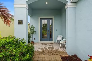 319 Shore Crab Wy, Apollo Beach, FL 33572 - Photo 2
