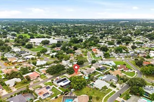 8805 Kenwood Rd, Seminole, FL 33777 - Photo 42