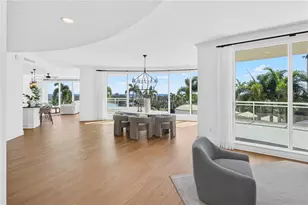 180 Beach Dr NE, Saint Petersburg, FL 33701 - Photo 18