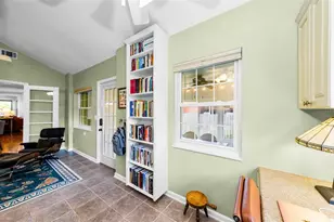 3021 15th St N, Saint Petersburg, FL 33704 - Photo 26