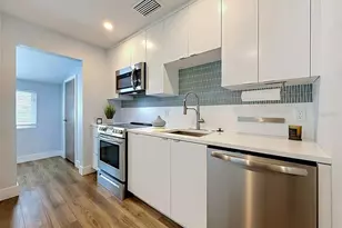 5458 6th Ave N, Saint Petersburg, FL 33710 - Photo 8