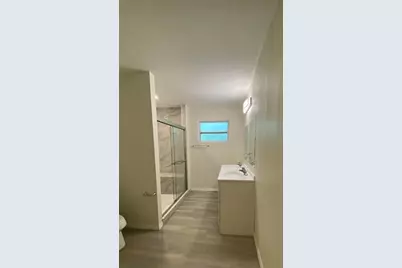 1313 15th Street E, Bradenton, FL 34208 - Photo 2