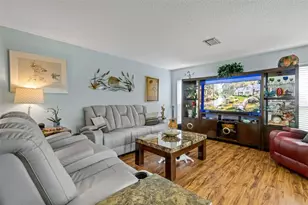 121 Aspen Cir, Seminole, FL 33777 - Photo 10