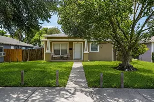 2621 6th St S, Saint Petersburg, FL 33705 - Photo 1