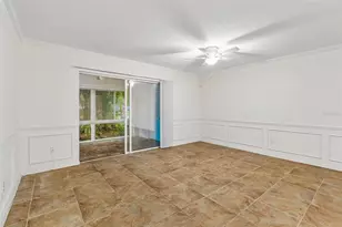 10387 Carrollwood Ln, Tampa, FL 33618 - Photo 10