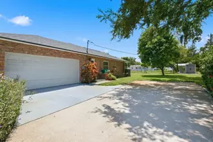 920 Lake Forest Rd, Clearwater, FL 33765 - Photo 4