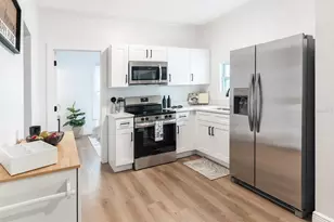 4324 Emerson Ave S, Saint Petersburg, FL 33711 - Photo 2