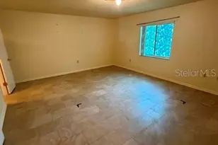 4729 Silver Cir, Zephyrhills, FL 33541 - Photo 14