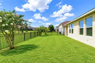 4749 Rolling Green Dr, Wesley Chapel, FL 33543 - Photo 32