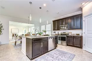 4749 Rolling Green Dr, Wesley Chapel, FL 33543 - Photo 6