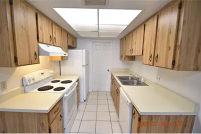 409 Big Cedar Way #B, Brandon, FL 33510 - Photo 12