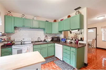 3040 Strawberry Lane, Lakeland, FL 33801 - Photo 10