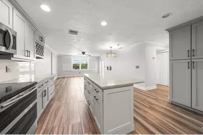 4681 1st Street NE #308, Saint Petersburg, FL 33703 - Photo 12