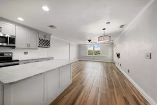 4681 1st Street NE, Saint Petersburg, FL 33703 - Photo 14