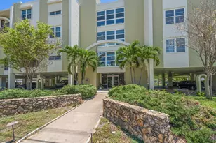 4681 1st Street NE, Saint Petersburg, FL 33703 - Photo 4