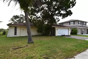 704 Lemonwood Dr, Oldsmar, FL 34677 - Photo 2