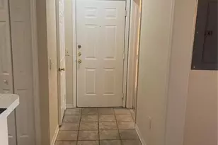 18001 Richmond Pl Dr, Tampa, FL 33647 - Photo 4