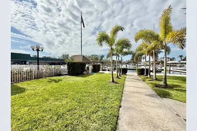 7150 N Tamiami Trail #C126, Sarasota, FL 34243 - Photo 34