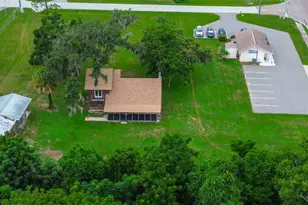 11700 Valley Rd, Dade City, FL 33525 - Photo 2