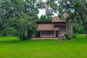 11700 Valley Rd, Dade City, FL 33525 - Photo 1