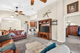 8218 Caponata Blvd, Seminole, FL 33777 - Photo 12