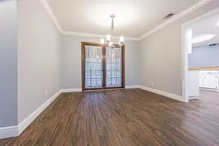 9217 Kingsridge Dr, Temple Terrace, FL 33637 - Photo 8