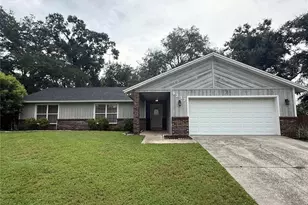9217 Kingsridge Dr, Temple Terrace, FL 33637 - Photo 1