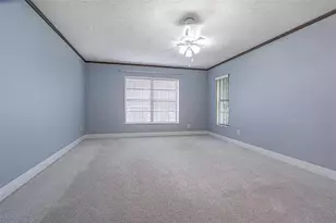 9217 Kingsridge Dr, Temple Terrace, FL 33637 - Photo 14