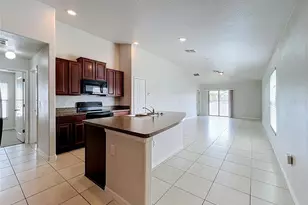 36095 Carriage Pine Ct, Zephyrhills, FL 33541 - Photo 6