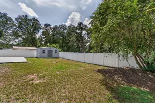 1229 Oak Valley Dr, Seffner, FL 33584 - Photo 50