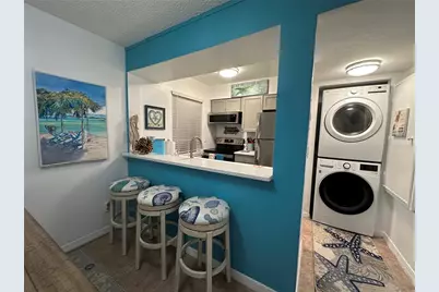 6825 Stones Throw Circle N #1107, Saint Petersburg, FL 33710 - Photo 8