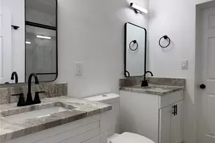 10909 N 14th St, Tampa, FL 33612 - Photo 8
