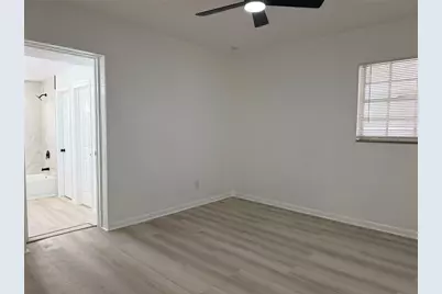 10909 N 14th Street, Tampa, FL 33612 - Photo 6