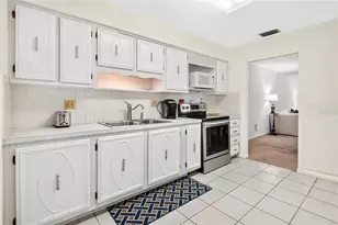 5880 38th Ave N, Saint Petersburg, FL 33710 - Photo 14