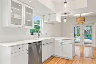 934 Berkley Ct N, Palm Harbor, FL 34684 - Photo 12