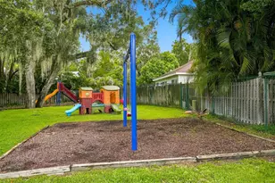 934 Berkley Ct N, Palm Harbor, FL 34684 - Photo 36