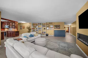 1600 Gulf Blvd, Clearwater Beach, FL 33767 - Photo 14