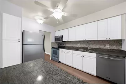 868 Bayway Boulevard #307, Clearwater Beach, FL 33767 - Photo 8