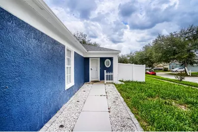 701 Periwinkle Pointe Place, Seffner, FL 33584 - Photo 4