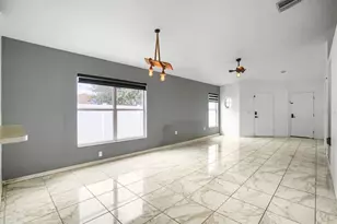 701 Periwinkle Pointe Pl, Seffner, FL 33584 - Photo 6