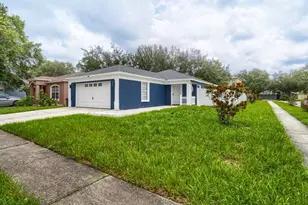 701 Periwinkle Pointe Pl, Seffner, FL 33584 - Photo 2