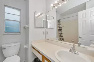 2208 Fletchers Point Cir, Tampa, FL 33613 - Photo 22