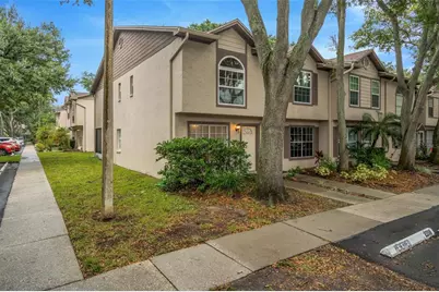 2208 Fletchers Point Circle, Tampa, FL 33613 - Photo 4