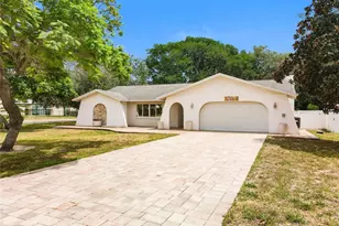 1601 Gulf Rd, Tarpon Springs, FL 34689 - Photo 6