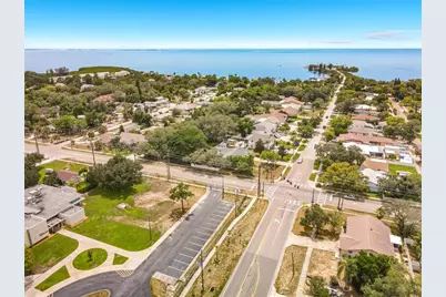 1601 Gulf Road, Tarpon Springs, FL 34689 - Photo 2