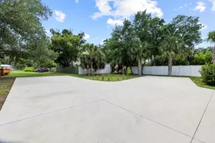 1956 Cedar Dr, Dunedin, FL 34698 - Photo 86