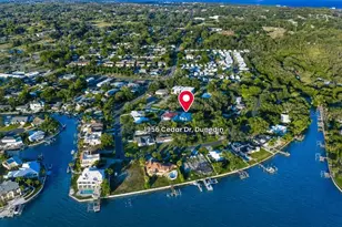 1956 Cedar Dr, Dunedin, FL 34698 - Photo 10