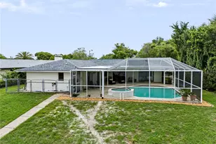 9520 Lake Christina Ln, Port Richey, FL 34668 - Photo 46