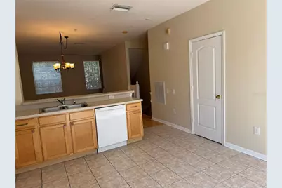 3146 Bayshore Oaks Drive, Tampa, FL 33611 - Photo 4