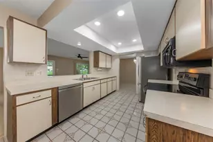 9110 40th Way N, Pinellas Park, FL 33782 - Photo 40